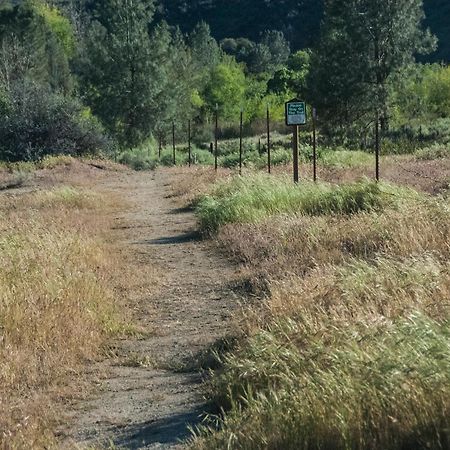 Corral Creek Lodge カーンビル エクステリア 写真