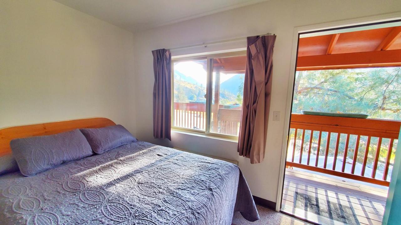 Corral Creek Lodge カーンビル エクステリア 写真